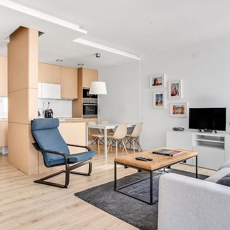 Modern 2 Bedroom Apartment In Estrela With Outside Terrace! Amazing For Families, Couples, Friends 리스본 외부 사진