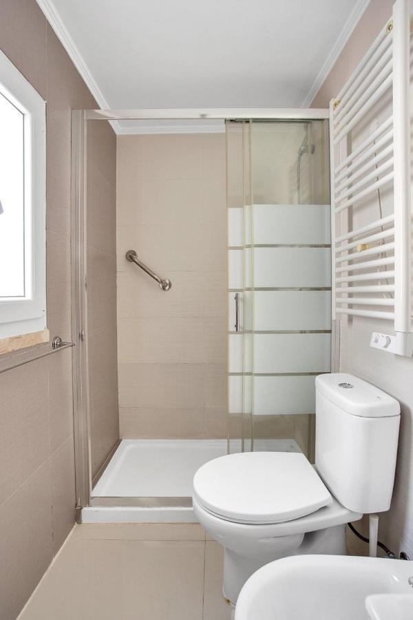 Modern 2 Bedroom Apartment In Estrela With Outside Terrace! Amazing For Families, Couples, Friends 리스본 외부 사진