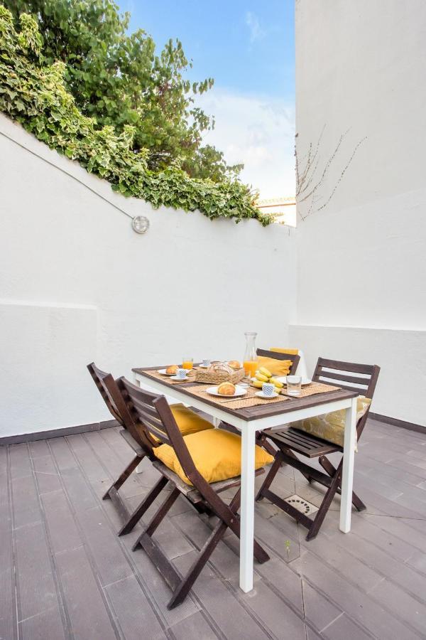 Modern 2 Bedroom Apartment In Estrela With Outside Terrace! Amazing For Families, Couples, Friends 리스본 외부 사진