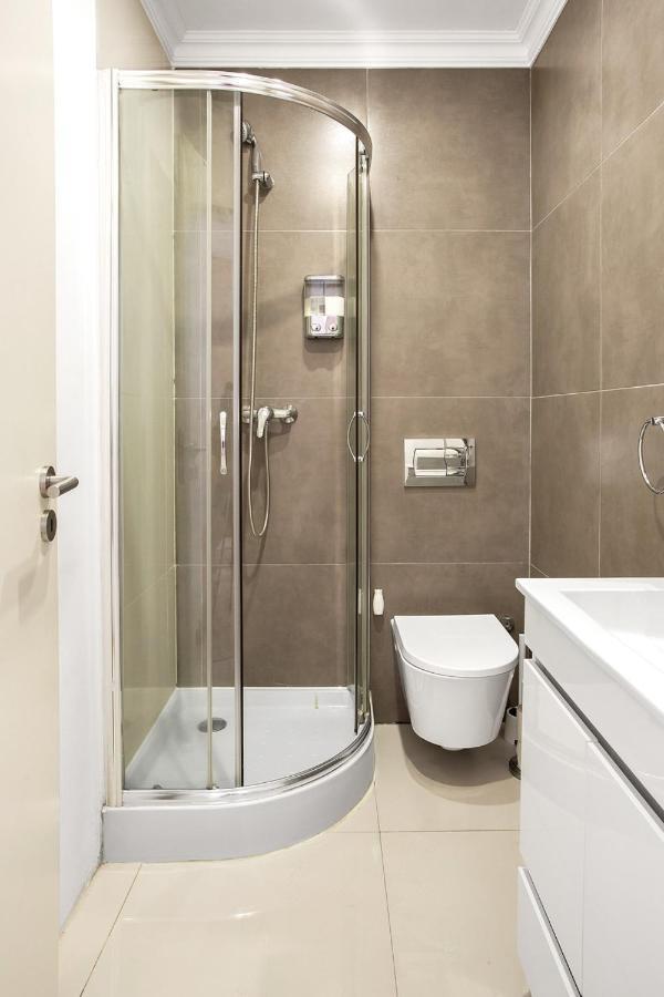 Modern 2 Bedroom Apartment In Estrela With Outside Terrace! Amazing For Families, Couples, Friends 리스본 외부 사진
