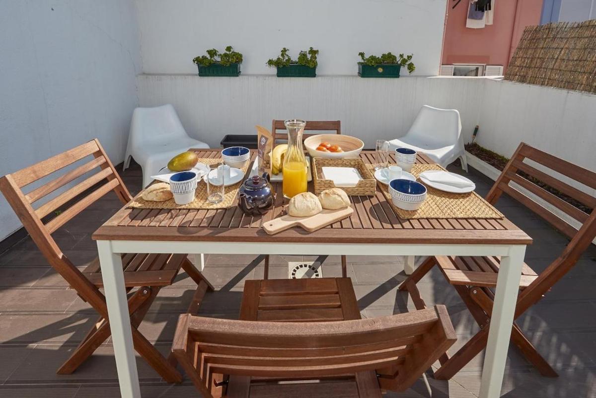 Modern 2 Bedroom Apartment In Estrela With Outside Terrace! Amazing For Families, Couples, Friends 리스본 외부 사진